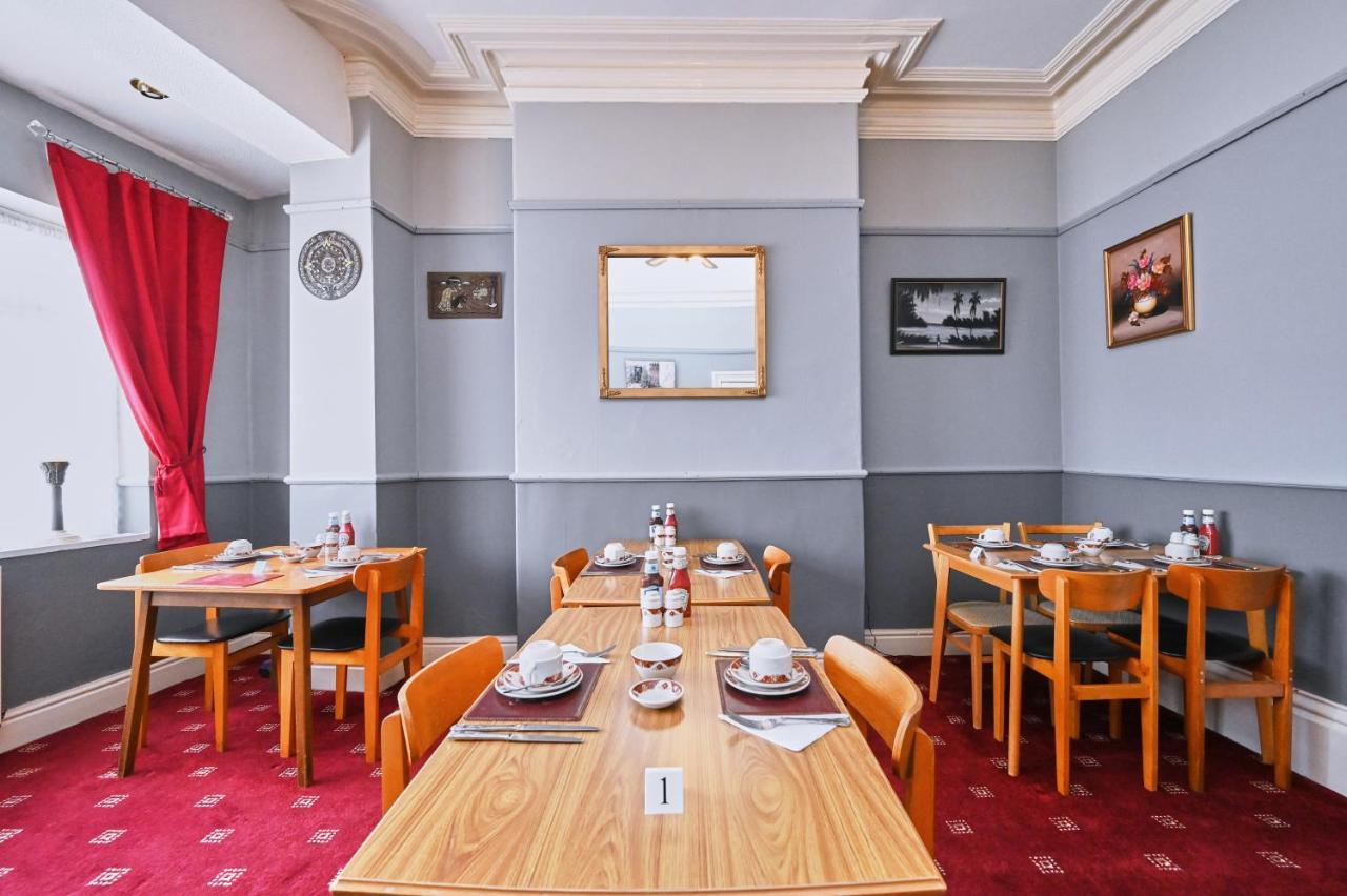 Bed and Breakfast The Wilton International à Blackpool Extérieur photo