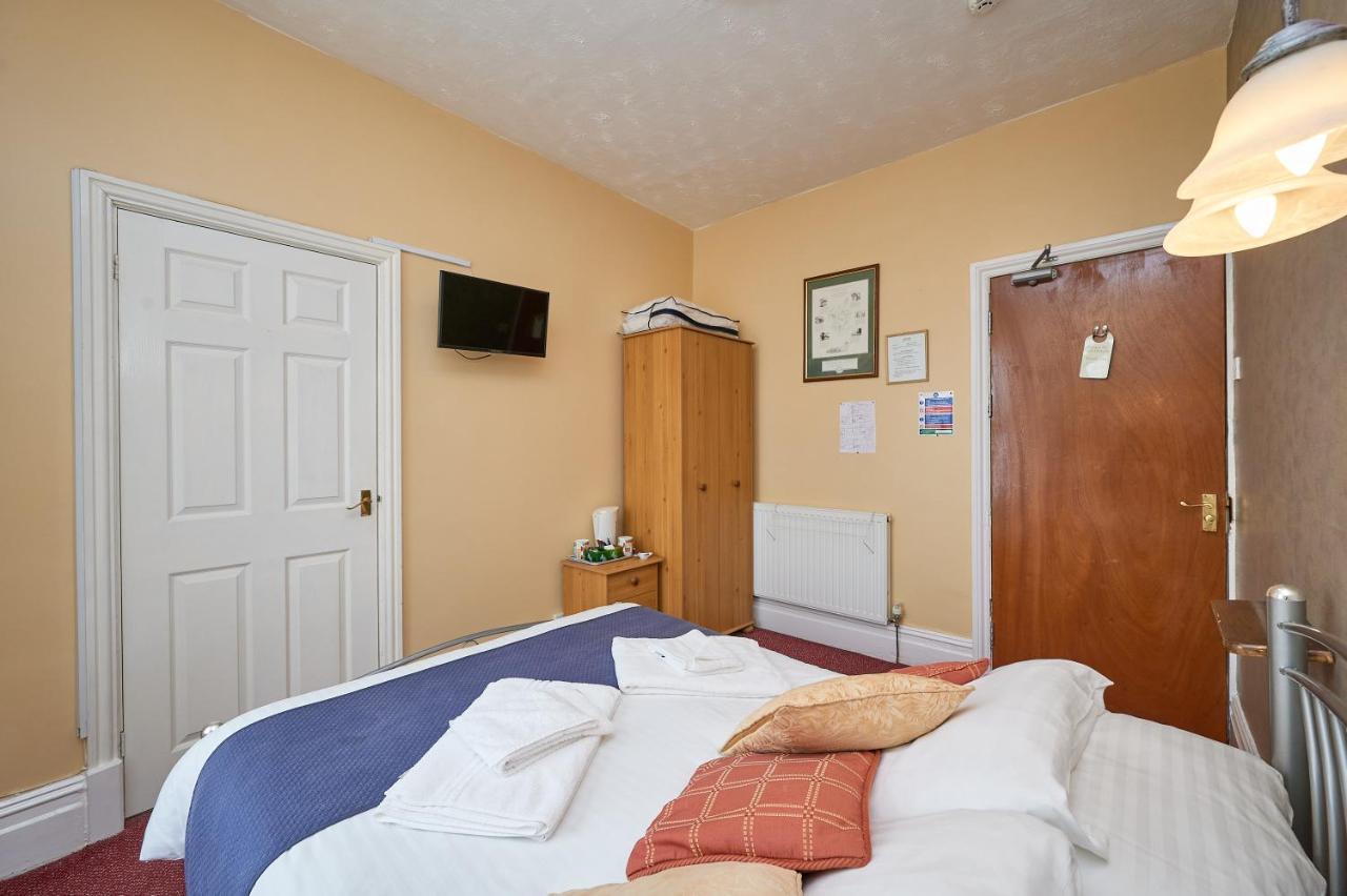 Bed and Breakfast The Wilton International à Blackpool Extérieur photo