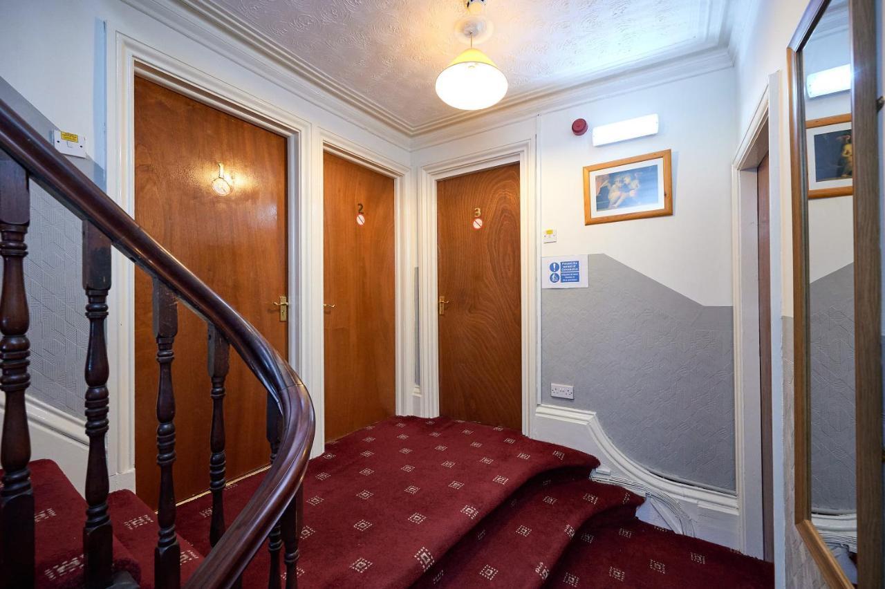 Bed and Breakfast The Wilton International à Blackpool Extérieur photo